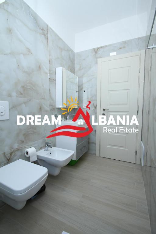 Hotel ne Shitje ne Rradhime Buze Detit (ID 4151095)