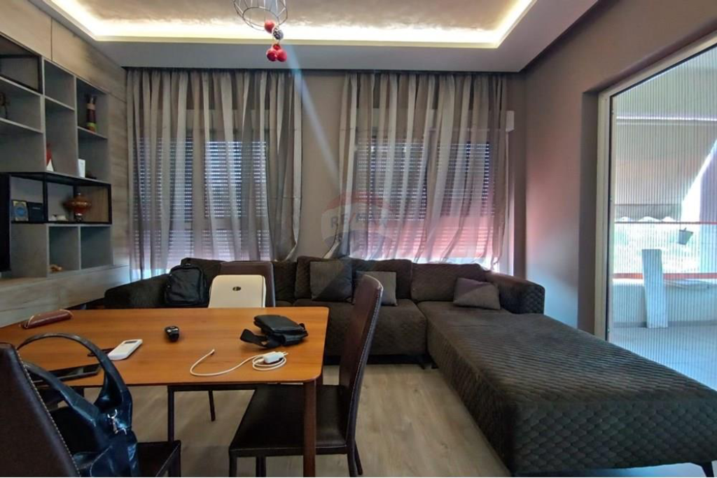 2+1 apartment for sale Mangalem Complex