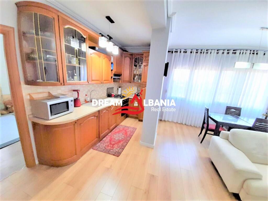 Apartment 2+1 for rent in Vasil Shanto near the former Diplomat.
