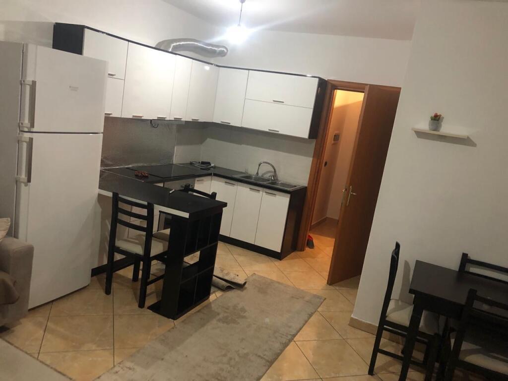 For rent 1+1 near the General Prosecutor's Office, Center