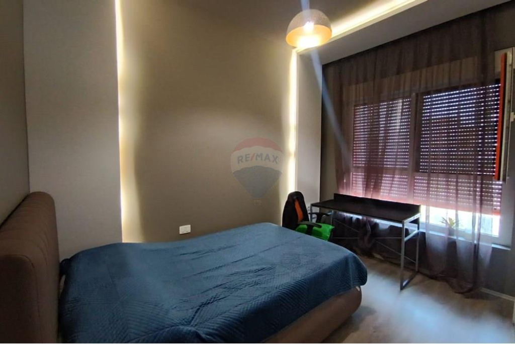 2+1 apartment for sale Mangalem Complex
