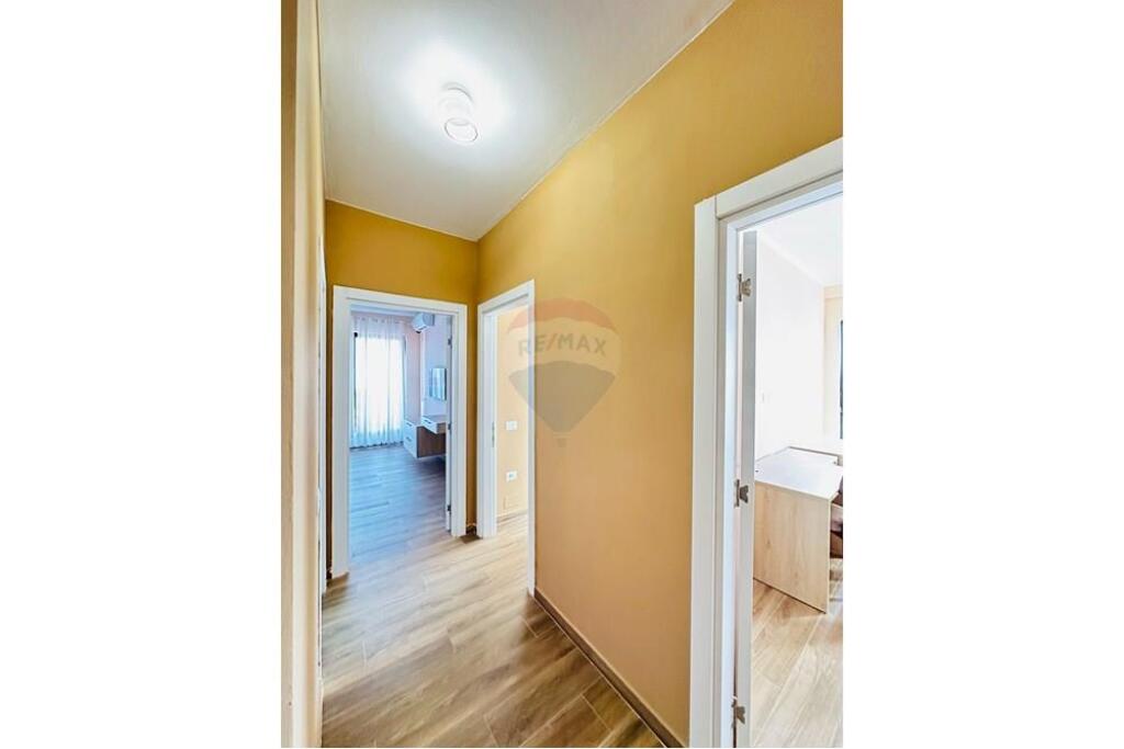 Apartment 2+1 for rent at Farmacia 10, Rruga e Dibres.