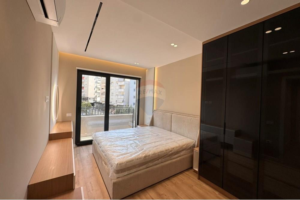 Apartament luksoz 2+1+2 te Liqeni i Thate!