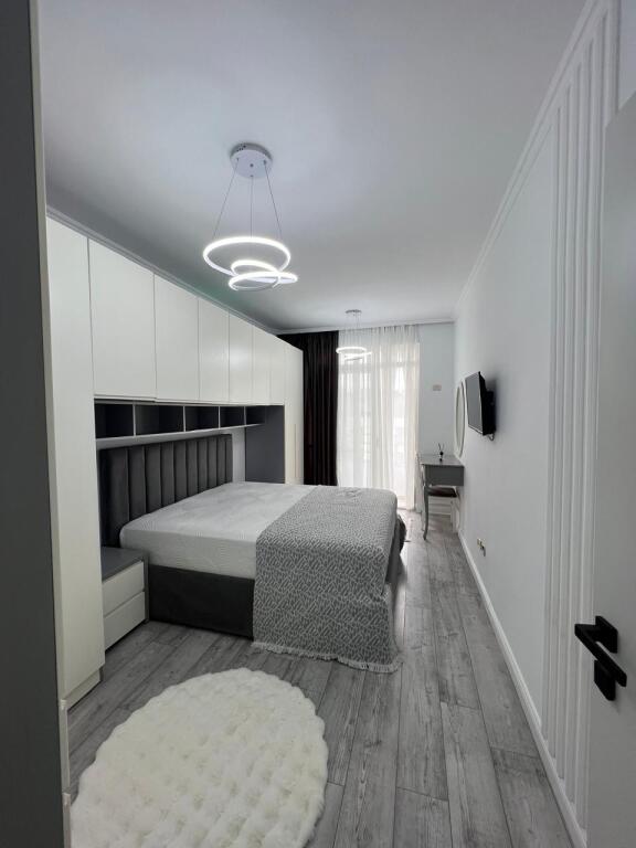 Shitet apartament 2+1 tek kompleksi fratari, Astir