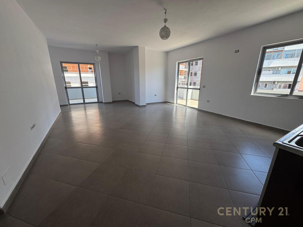 1+1 apartment for sale - Kamza Bend, near the Bus Terminal
