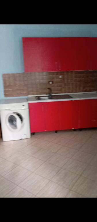GIVEN WITH FURNISHED KITCHEN