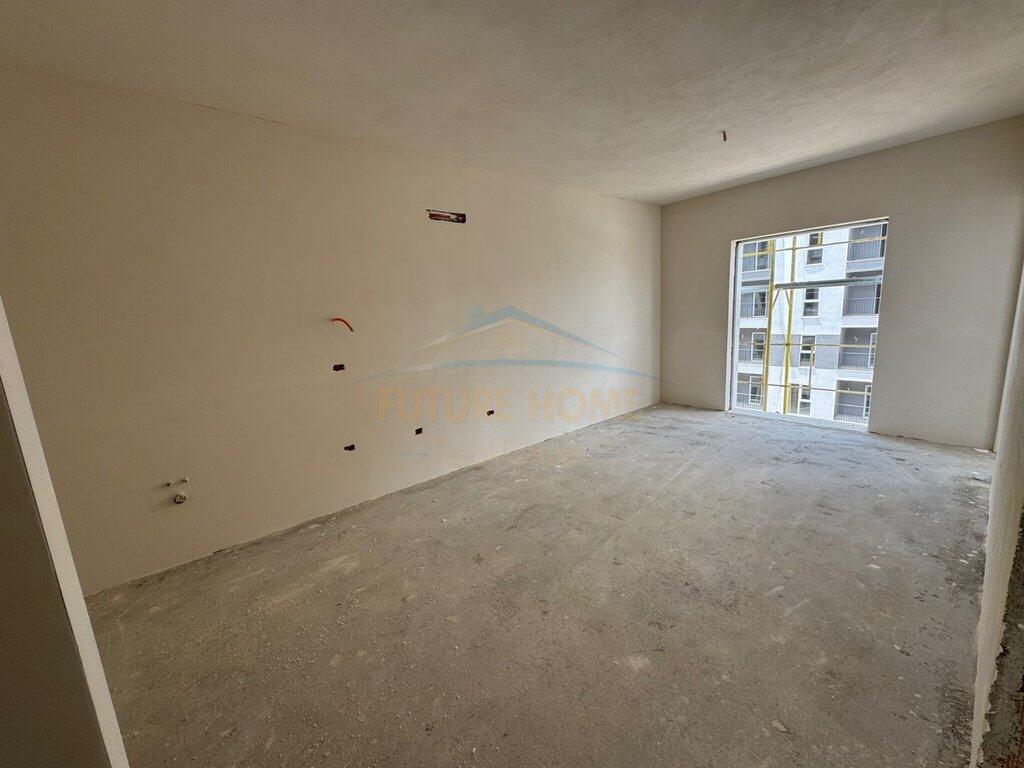 Shitet, Apartament 1+1, Dogana, Tirane.