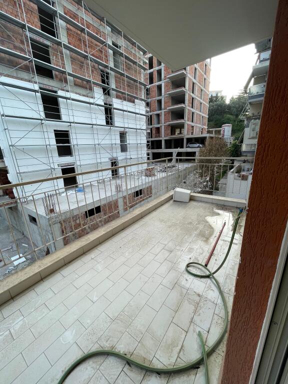 In vendita appartamento 2+1+2 al giardino zoologico