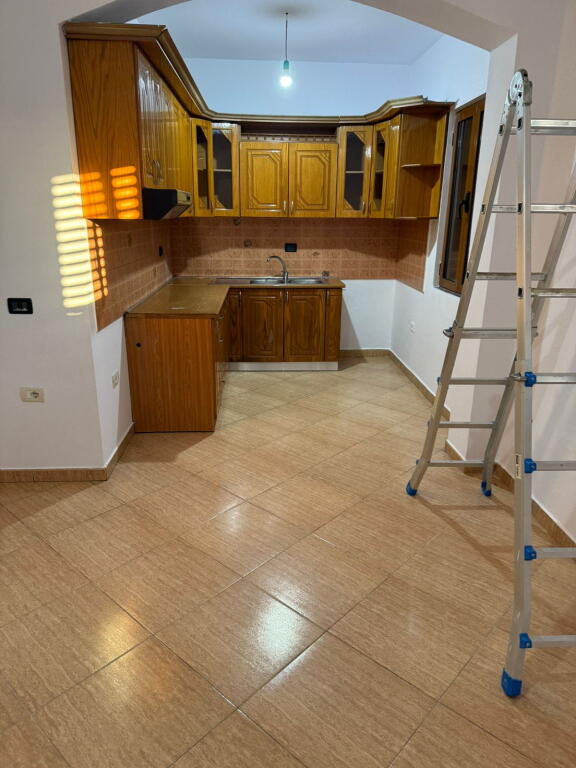 Vila me qera 3+1+2 tek Siri Kodra (ID BV22447) Tirane