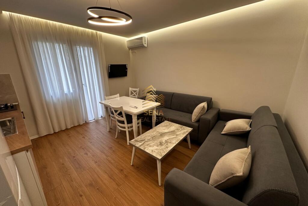 Qira, Apartament 1+1+blk, Farmacia 10, Qiraja