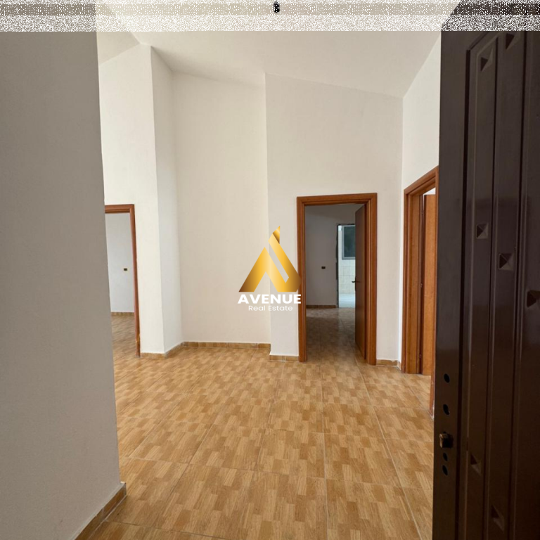 SHITET APARTAMENT 3+1+2+ VERANDE NE FRESK, TIRANE