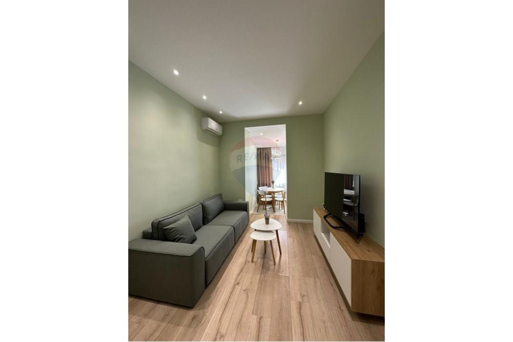 Apartament 1+1 për qira në Bllok