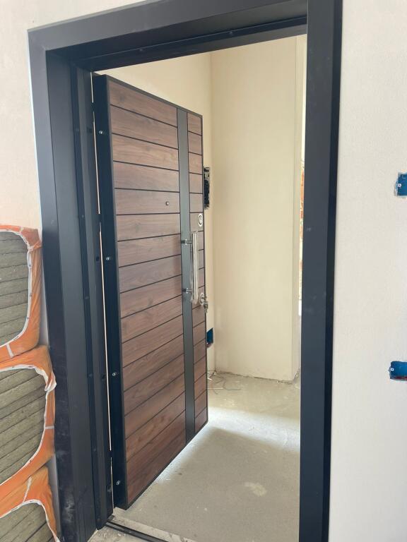 Apartament për shitje në fazën e ndërtimit 2+1+2