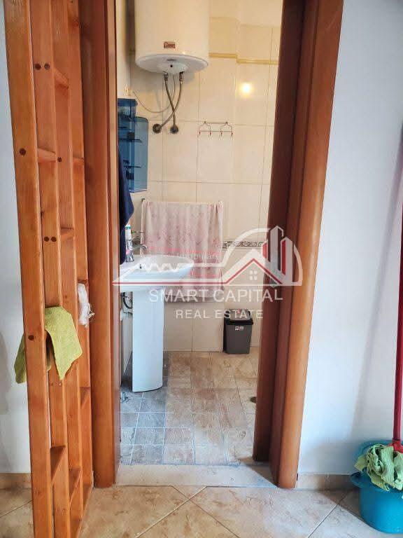 MONOLOCALE IN AFFITTO SULLA LUNGOMARE DI VLORE!