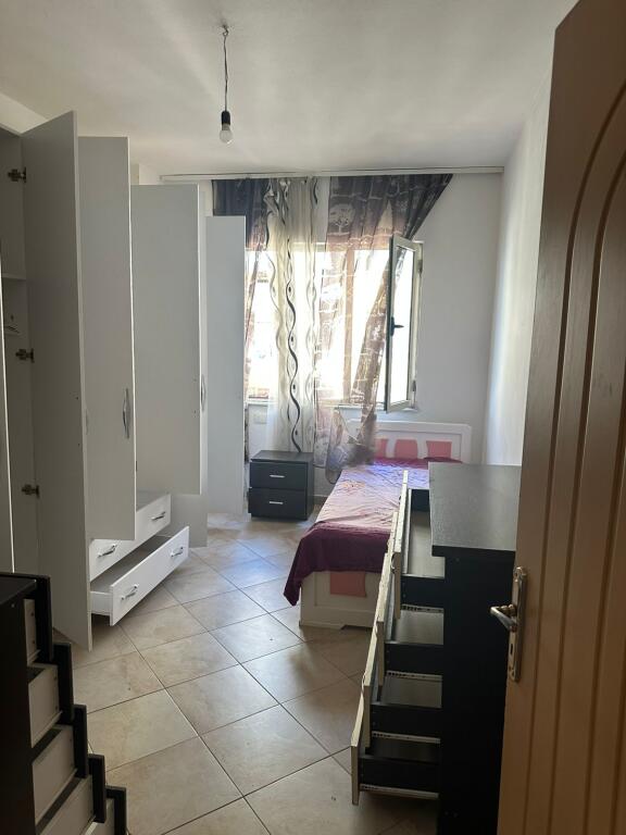 In Affitto Appartamento 2+1+1 Balcone