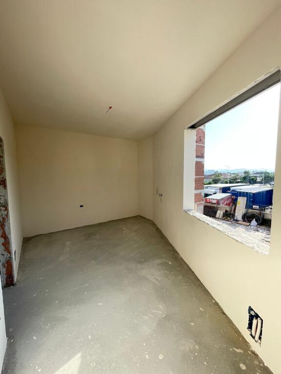 Apartament për shitje në fazën e ndërtimit 2+1+2