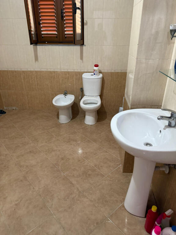 Vila me qera 3+1+2 tek Siri Kodra (ID BV22447) Tirane