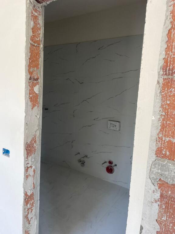 Apartament për shitje në fazën e ndërtimit 2+1+2