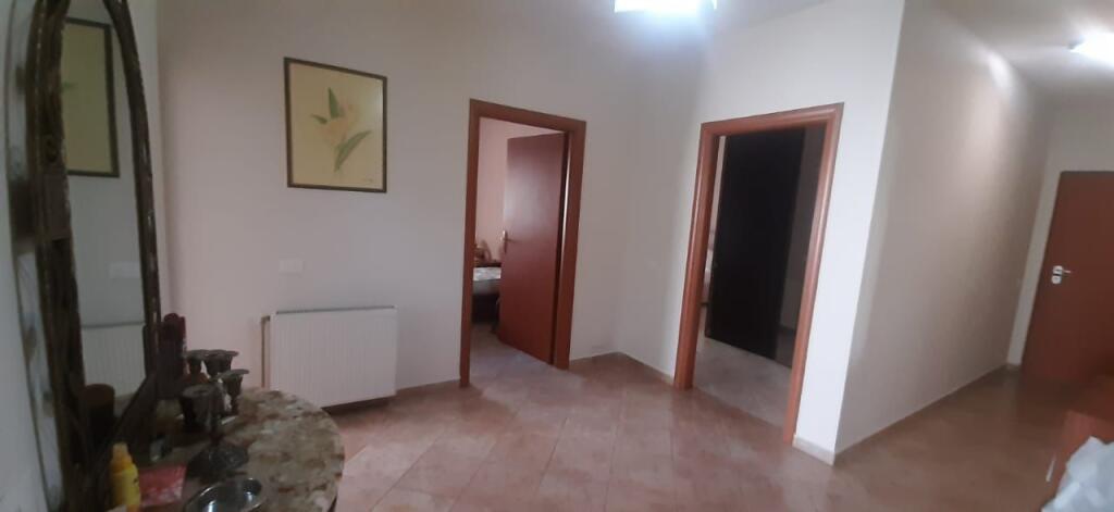 2+1 apartment for rent at Komuna e Parisit Kika 1