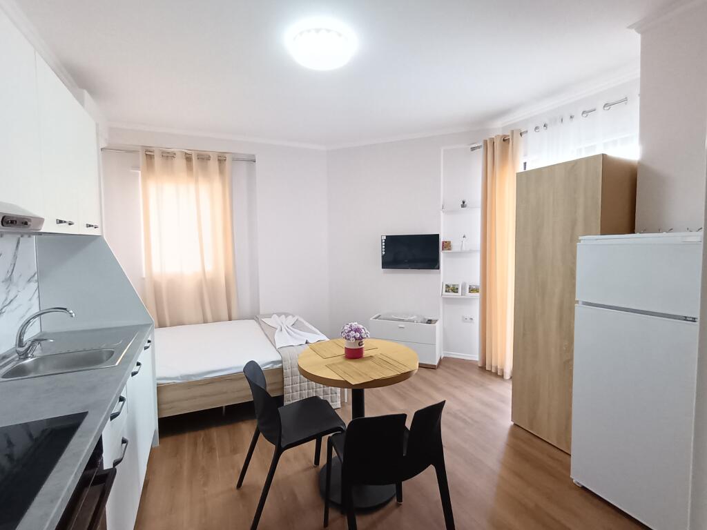 Garages for rent on Durrës Street