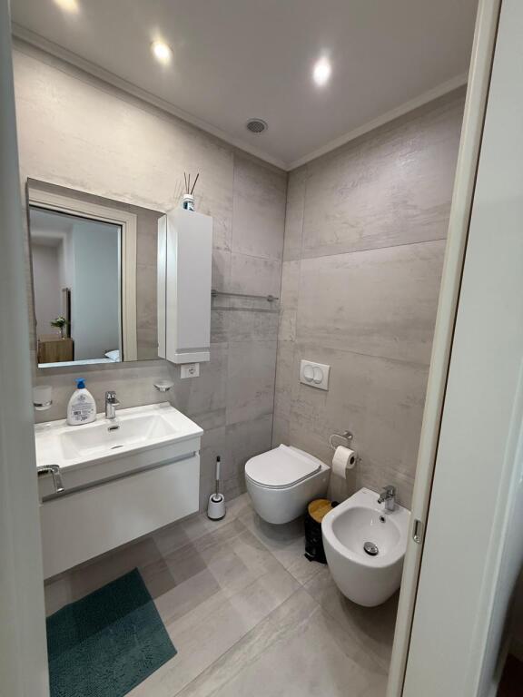 Modern 2+1+2 Apartment with Parking Option