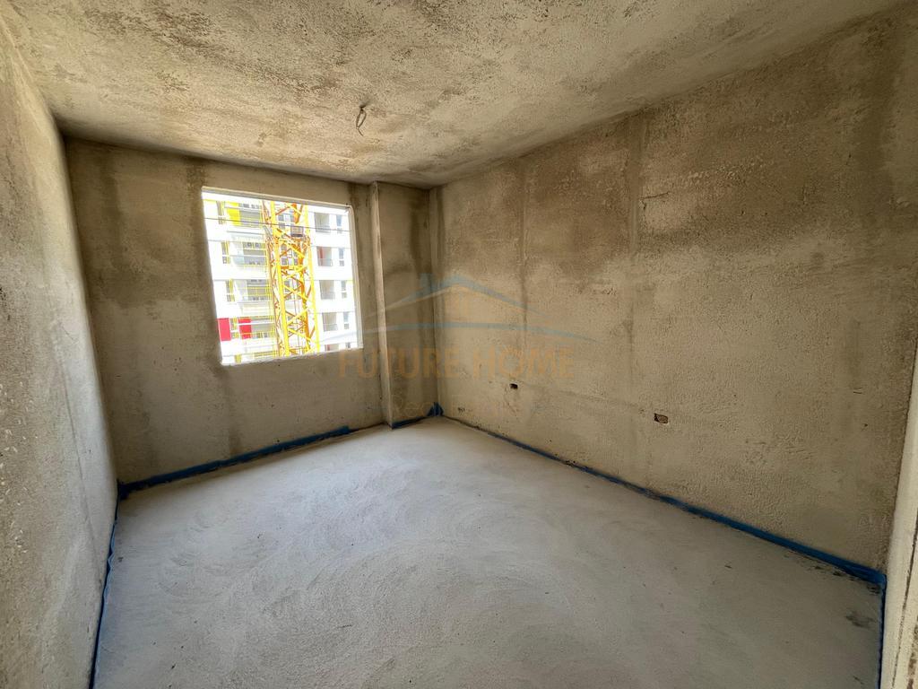 Shitet, Apartament 2+1+2, Univers City, Tiranë.