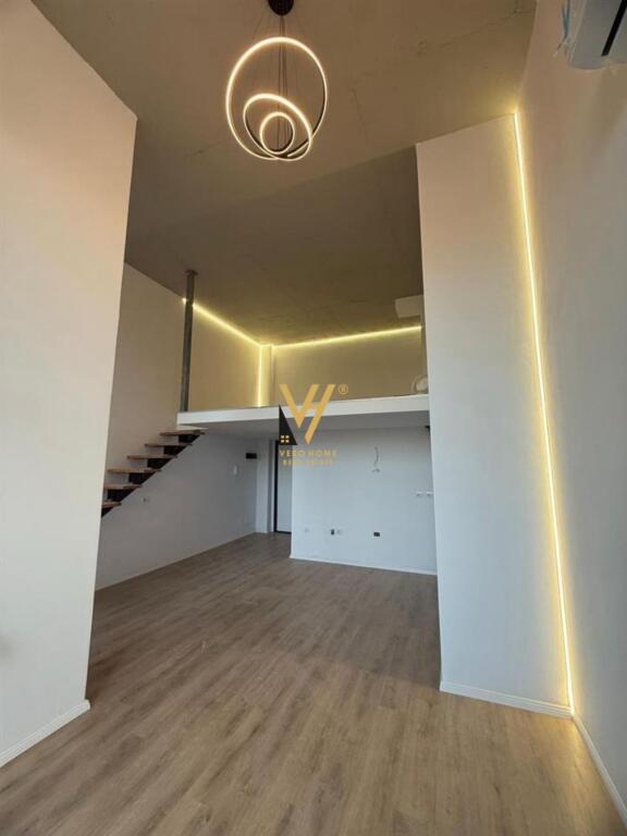 OFFICE 60M2 FOR RENT AT GOLDEN PARK 3, YZBERISHT