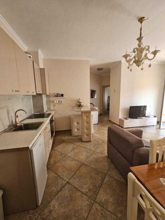 1+1 Apartment Shkembi Kavajes