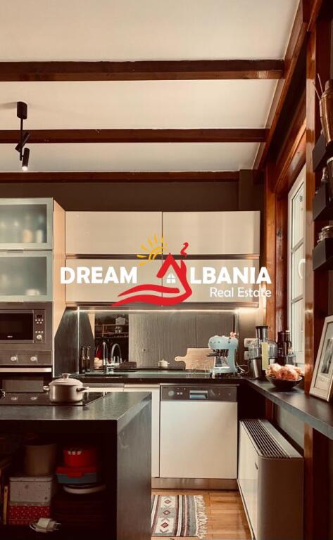 Vila Triplex me qera prane Pallatit te Brigadave (ID 4251397)