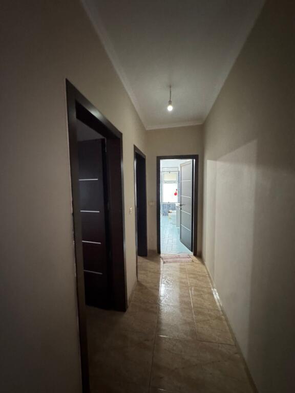 Jepet Me Qera Apartament 2+1+1 Ballkon