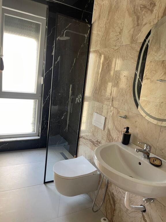2+1 apartment for rent at Fusha e Aviacionit