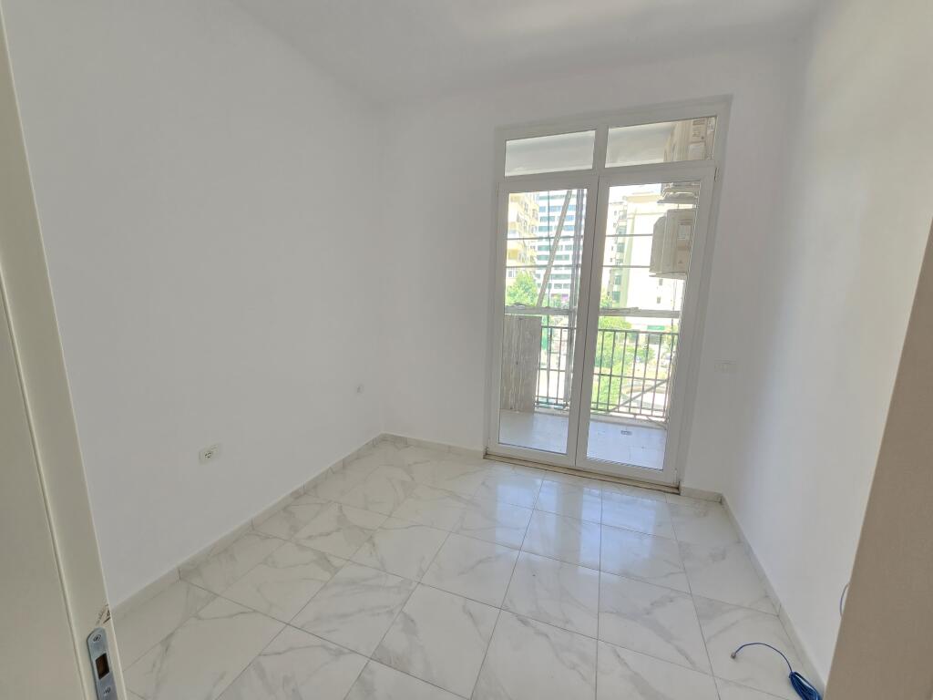 Office space for rent near Square 21!