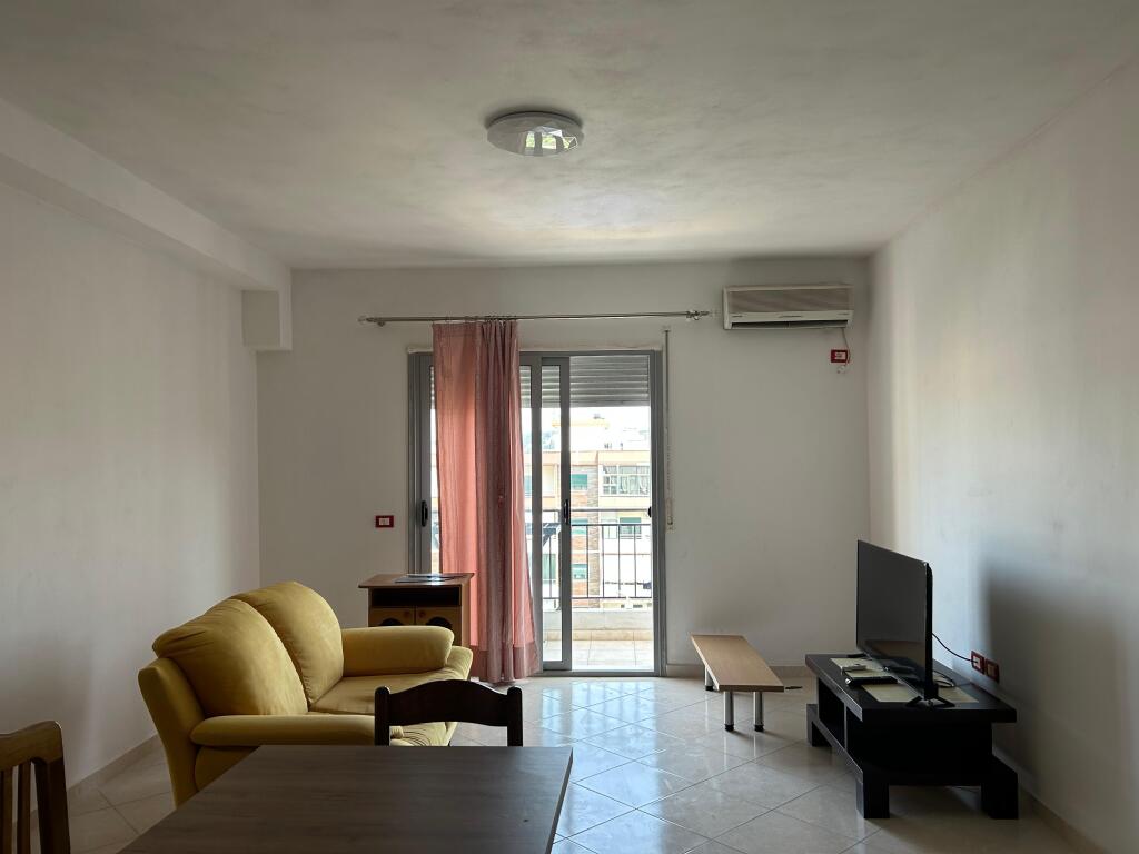 Comfortable apartment in the city center 500 m from Lungomare