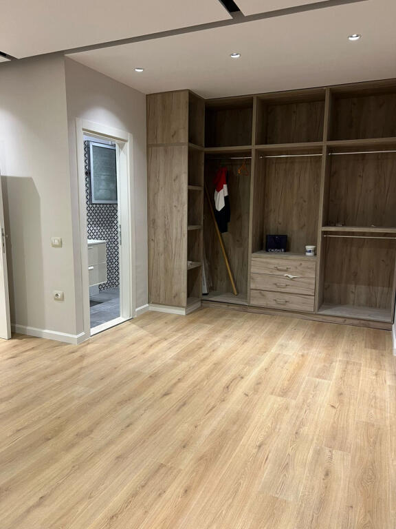 Apartment for Sale 3+1+2 in Xhamllik (ID B13096) Tirana