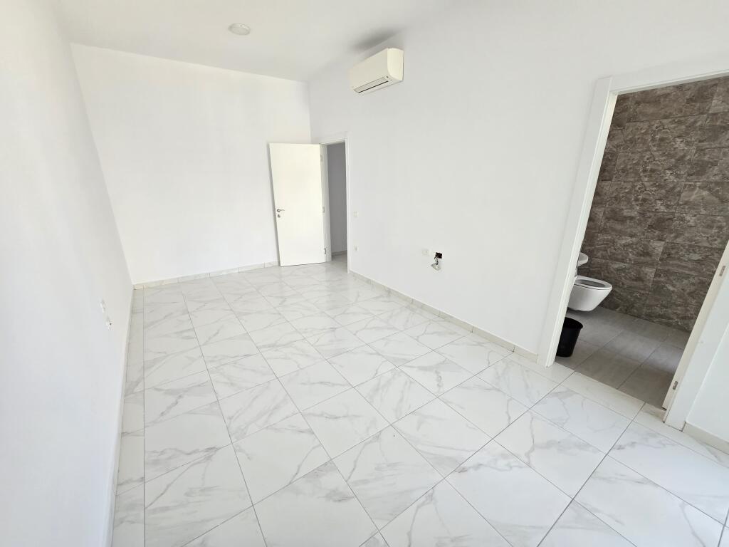 Office space for rent near Square 21!