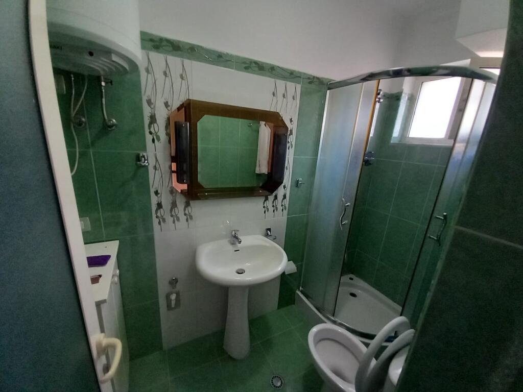 An apartment 2+1 is offered on Irfan Tomini Street.