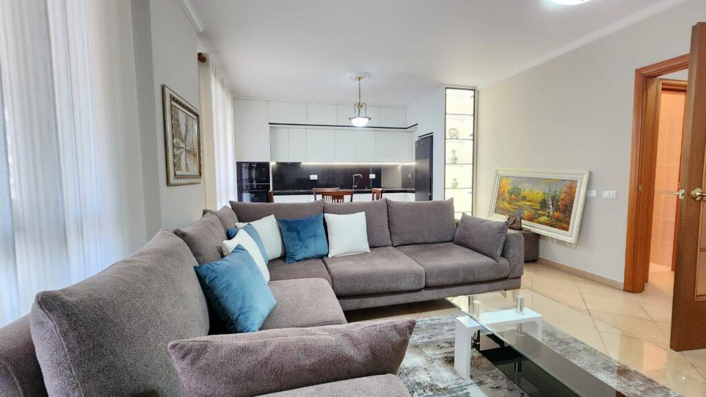 Apartament 1+1 për qira tek Air Albania