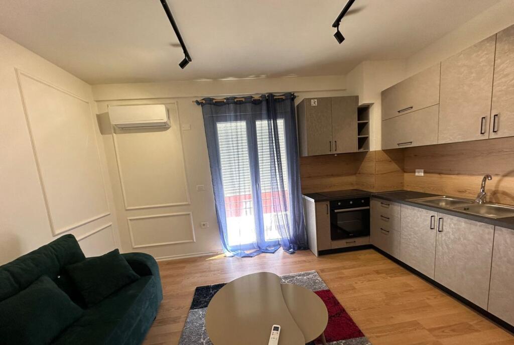 In the area of Selita, near the Selita Mosque, a 1+1 apartment is offered for rent, furnished.
