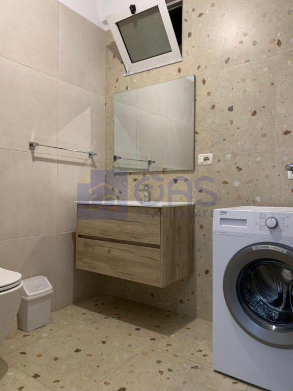 In vendita appartamento 1+1 ad Astir