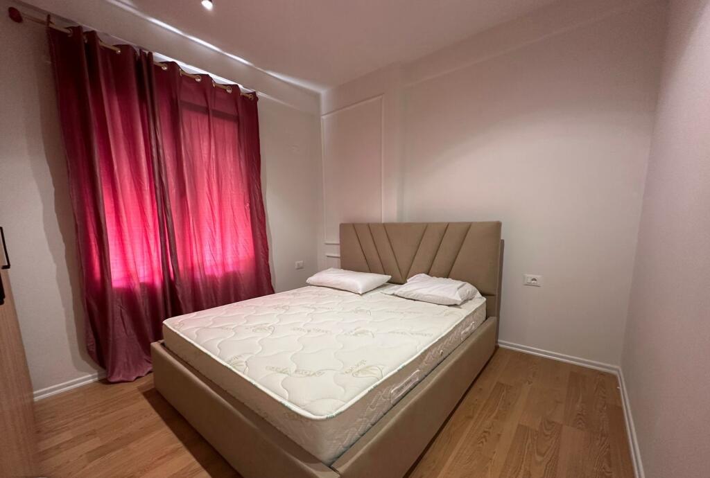 In the area of Selita, near the Selita Mosque, a 1+1 apartment is offered for rent, furnished.