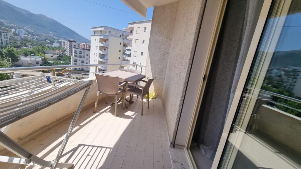 Very large apartment in Lungomare
