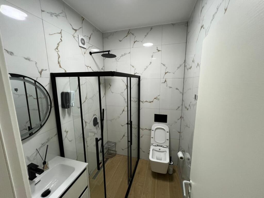 For sale 2+1+2 type apartment Astir Fratari Complex