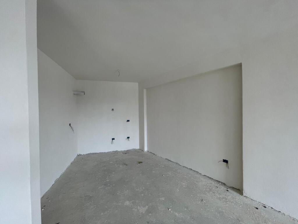 Tirana, apartment for sale 1+1+1 balcony Floor 6, 83 m² (aviation field (turdiu))