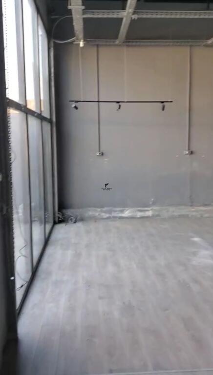 MAGAZINE IN AFFITTO 600M2 LAPRAKE