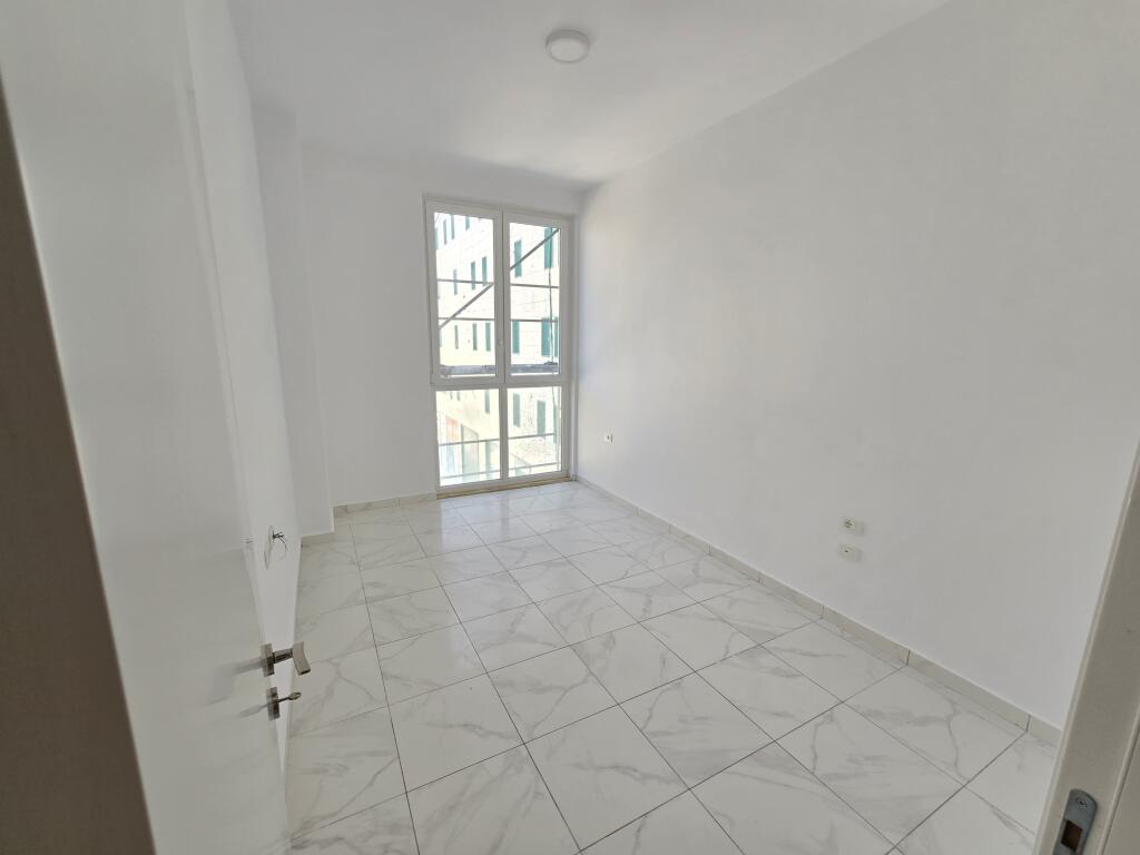 Office space for rent near Square 21!