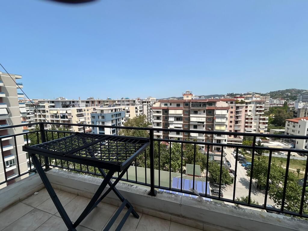 Comfortable apartment in the city center 500 m from Lungomare