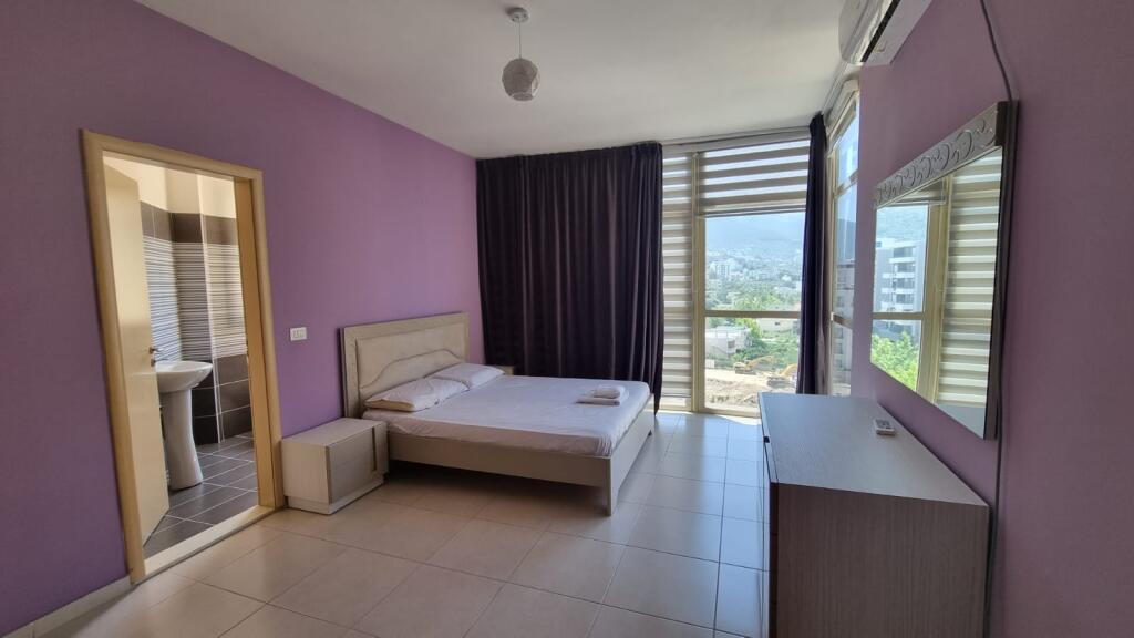 Very large apartment in Lungomare