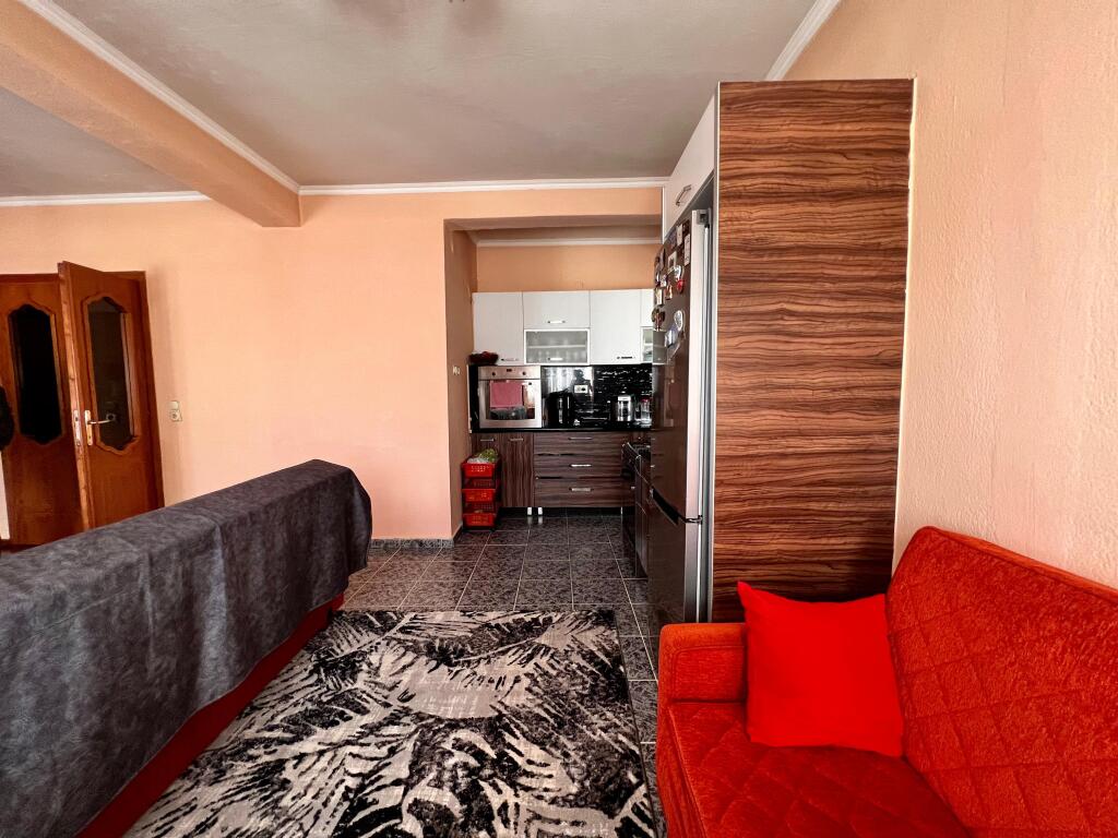 For sale, 2-story house "Rr.Koli Ceku" Korçë.