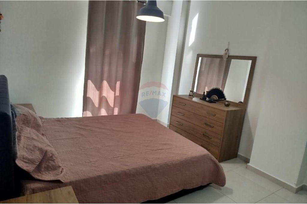 APARTAMENT 1+1 PER QIRA TE KOMPLEKSI KONTAKT