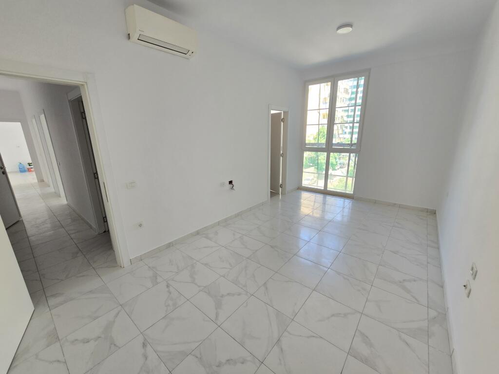 Office space for rent near Square 21!